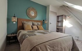 Clim, Queen Bed, Route des Vins
